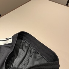 Moncler蒙家 2026春夏最新男女同款👫贸易订单休闲套装,全品相!!网红款!采用logo图案徽章设计!上身舒适透气 Moncler蒙家 2026春夏最新男女同款👫贸易订单休闲套装,全品相!!网红款!采用logo图案徽章设计!上身舒适透气