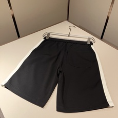 Moncler蒙家 2026春夏最新男女同款👫贸易订单休闲套装,全品相!!网红款!采用logo图案徽章设计!上身舒适透气 Moncler蒙家 2026春夏最新男女同款👫贸易订单休闲套装,全品相!!网红款!采用logo图案徽章设计!上身舒适透气