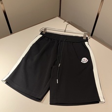 Moncler蒙家 2026春夏最新男女同款👫贸易订单休闲套装,全品相!!网红款!采用logo图案徽章设计!上身舒适透气 Moncler蒙家 2026春夏最新男女同款👫贸易订单休闲套装,全品相!!网红款!采用logo图案徽章设计!上身舒适透气