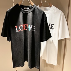LOE*WE罗*威 2026春夏新款男女同款👫短袖T恤,意大利原厂订单渠道,极具个性高级风,标志logo图案印花工艺设计 LOE*WE罗*威 2026春夏新款男女同款👫短袖T恤,意大利原厂订单渠道,极具个性高级风,标志logo图案印花工艺设计