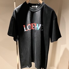 LOE*WE罗*威 2026春夏新款男女同款👫短袖T恤,意大利原厂订单渠道,极具个性高级风,标志logo图案印花工艺设计 LOE*WE罗*威 2026春夏新款男女同款👫短袖T恤,意大利原厂订单渠道,极具个性高级风,标志logo图案印花工艺设计