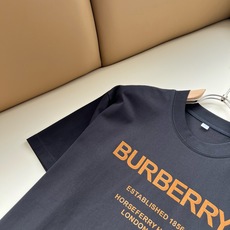 BURBER*Y巴*莉2026春夏新品男女同款👫短袖T恤,重磅来袭,最近比较火热的环保纯棉面料制作而成,高端户外运动休闲 BURBER*Y巴*莉2026春夏新品男女同款👫短袖T恤,重磅来袭,最近比较火热的环保纯棉面料制作而成,高端户外运动休闲