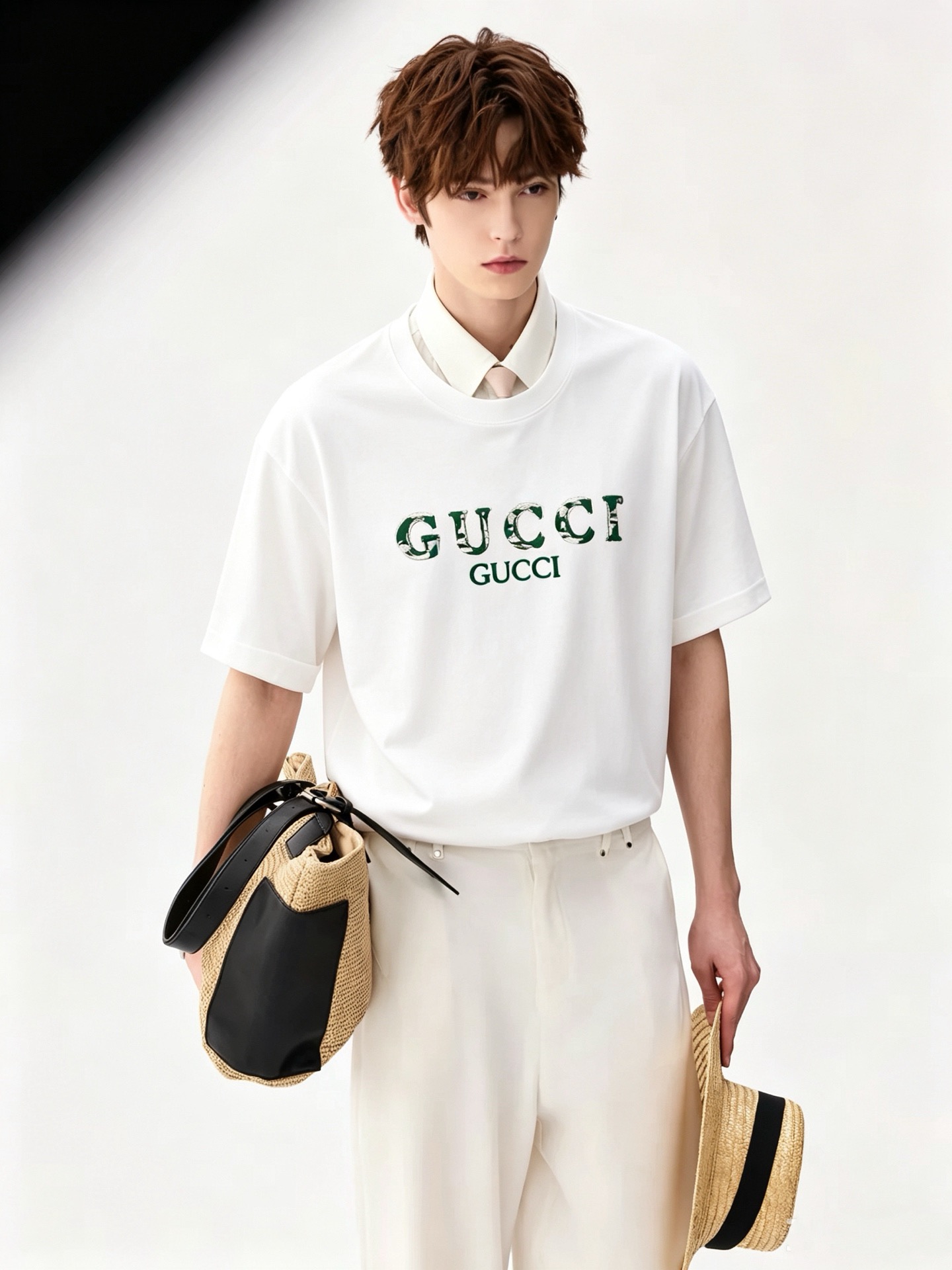 Gucc*古家 2026春夏新款男女同情侣款👫休闲宽松棉质圆领短袖T恤衫！贸易公司渠道稀出，同步官网发售 ！     2