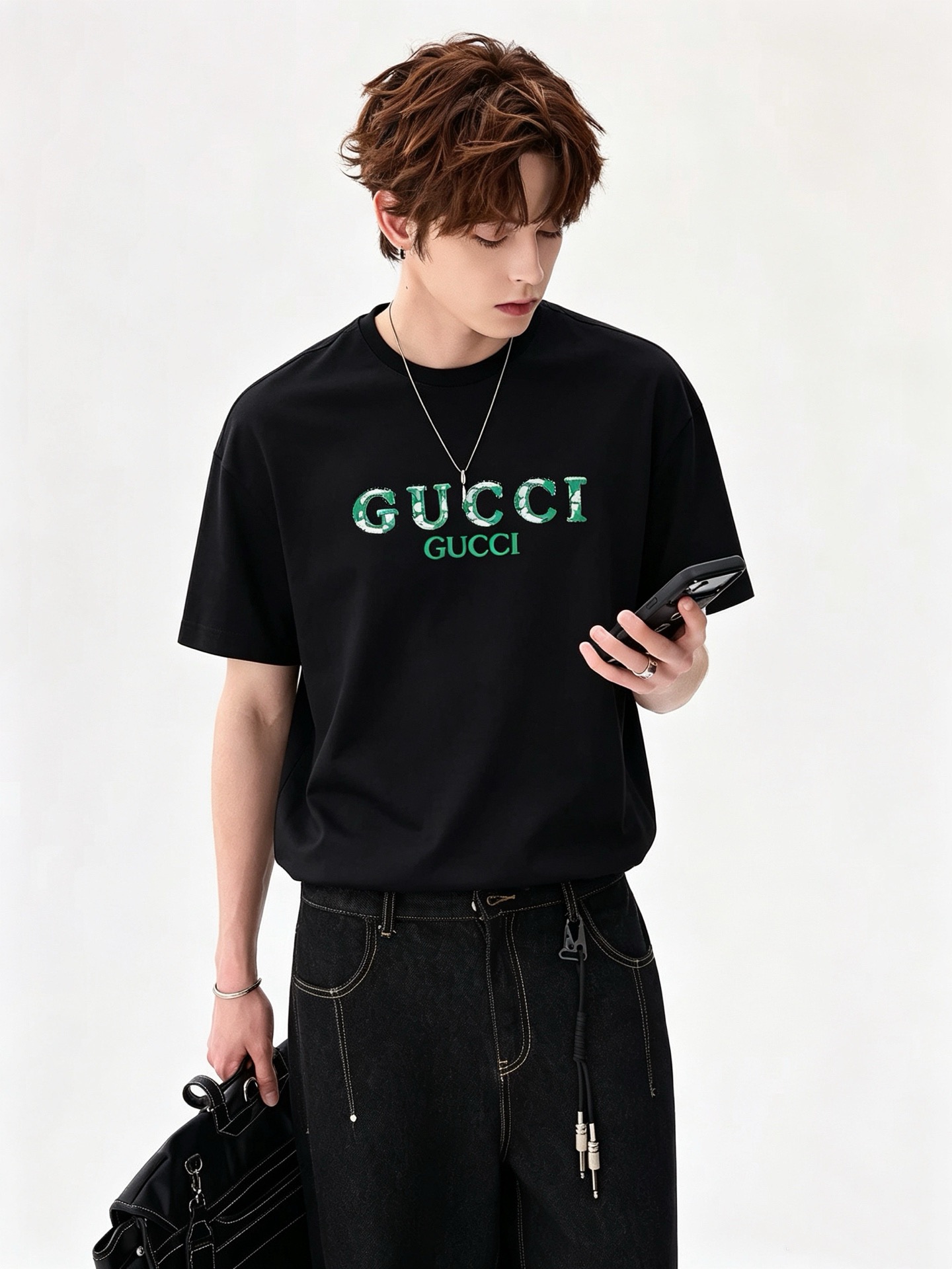 Gucc*古家 2026春夏新款男女同情侣款👫休闲宽松棉质圆领短袖T恤衫！贸易公司渠道稀出，同步官网发售 ！     2