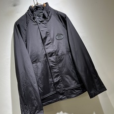 BURBER*Y巴*莉2026秋冬新品棉服夹克外套重磅来袭,最近比较火热聚酯纤维面料制作而成,高端户外运动休闲系列,非常 BURBER*Y巴*莉2026秋冬新品棉服夹克外套重磅来袭,最近比较火热聚酯纤维面料制作而成,高端户外运动休闲系列,非常