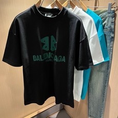 BALENCI*GA巴黎*家 2026春夏新款男女同款👫短袖T恤!走秀图案印花时尚休闲短袖T恤衫!设计logo压胶设计! BALENCI*GA巴黎*家 2026春夏新款男女同款👫短袖T恤!走秀图案印花时尚休闲短袖T恤衫!设计logo压胶设计!