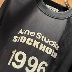 Acne Studi*os2026春夏新款男女同款👫短袖T恤,专柜同步发售!定制专属洗水纯棉面料,定制原版工艺螺纹,衣身 Acne Studi*os2026春夏新款男女同款👫短袖T恤,专柜同步发售!定制专属洗水纯棉面料,定制原版工艺螺纹,衣身