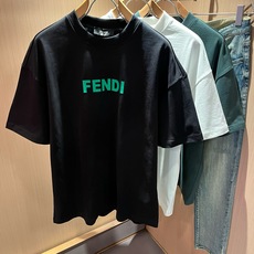 FEN*I 芬*迪2026春夏新款FD家族FF男女同款👫短袖T恤,男女同款👫百搭极简短袖。意大利原厂订单,FD家族人气单 FEN*I 芬*迪2026春夏新款FD家族FF男女同款👫短袖T恤,男女同款👫百搭极简短袖。意大利原厂订单,FD家族人气单