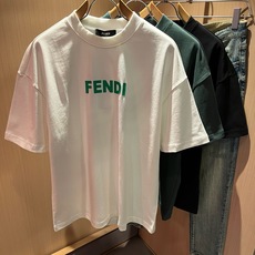 FEN*I 芬*迪2026春夏新款FD家族FF男女同款👫短袖T恤,男女同款👫百搭极简短袖。意大利原厂订单,FD家族人气单 FEN*I 芬*迪2026春夏新款FD家族FF男女同款👫短袖T恤,男女同款👫百搭极简短袖。意大利原厂订单,FD家族人气单
