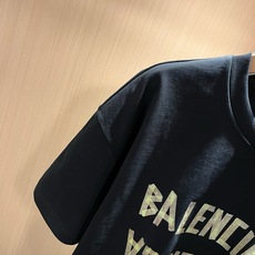 BALENCI*GA巴黎*家 春夏新款男女同款👫短袖T恤!走秀图案印花时尚休闲短袖T恤衫!设计logo印花设计!极具设计 BALENCI*GA巴黎*家 春夏新款男女同款👫短袖T恤!走秀图案印花时尚休闲短袖T恤衫!设计logo印花设计!极具设计