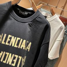 BALENCI*GA巴黎*家 春夏新款男女同款👫短袖T恤!走秀图案印花时尚休闲短袖T恤衫!设计logo印花设计!极具设计 BALENCI*GA巴黎*家 春夏新款男女同款👫短袖T恤!走秀图案印花时尚休闲短袖T恤衫!设计logo印花设计!极具设计