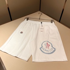 Moncler蒙家 2026春夏男女同款情侣款最新的贸易订单休闲短裤!全品相!!网红款!工艺采用logo印花设计!上身舒 Moncler蒙家 2026春夏男女同款情侣款最新的贸易订单休闲短裤!全品相!!网红款!工艺采用logo印花设计!上身舒