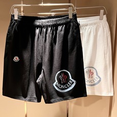 Moncler蒙家 2026春夏男女同款情侣款最新的贸易订单休闲短裤!全品相!!网红款!工艺采用logo印花设计!上身舒 Moncler蒙家 2026春夏男女同款情侣款最新的贸易订单休闲短裤!全品相!!网红款!工艺采用logo印花设计!上身舒