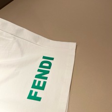 FEN*DI芬*迪 2026春夏新款经典休闲百搭抽绳休闲短裤,贸易公司渠道订单,FD百搭休闲裤,大牌中的潮流设计,客供原 FEN*DI芬*迪 2026春夏新款经典休闲百搭抽绳休闲短裤,贸易公司渠道订单,FD百搭休闲裤,大牌中的潮流设计,客供原