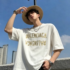 BALENCI*GA巴黎*家 春夏新款男女同款👫短袖T恤!走秀图案印花时尚休闲短袖T恤衫!设计logo印花设计!极具设计 BALENCI*GA巴黎*家 春夏新款男女同款👫短袖T恤!走秀图案印花时尚休闲短袖T恤衫!设计logo印花设计!极具设计
