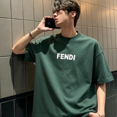 FEN*I 芬*迪2026春夏新款FD家族FF男女同款👫短袖T恤,男女同款👫百搭极简短袖。意大利原厂订单,FD家族人气单 FEN*I 芬*迪2026春夏新款FD家族FF男女同款👫短袖T恤,男女同款👫百搭极简短袖。意大利原厂订单,FD家族人气单