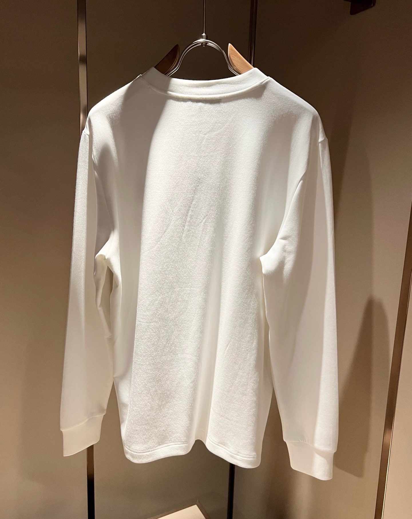 Dolce&Gabba*a 杜嘉*纳2026秋季新款男女同款👫打底长袖T恤，专柜同步发售！定制专属纯棉面料，胸前字母lo