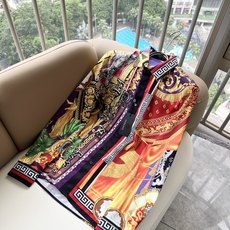 VERS*CE/范*哲 2026春夏新品原单长袖衬衣,VERS*CE/范*哲 贸易公司渠道 产品 值的推荐 ,全景印 VERS*CE/范*哲 2026春夏新品原单长袖衬衣,VERS*CE/范*哲 贸易公司渠道 产品 值的推荐 ,全景印