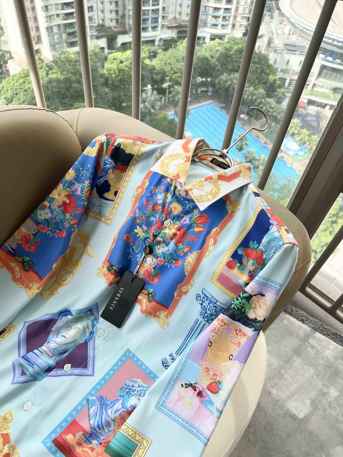 VERS*CE/范*哲  2026春夏新品原单长袖衬衣，VERS*CE/范*哲  贸易公司渠道 产品 值的推荐 ，全景印