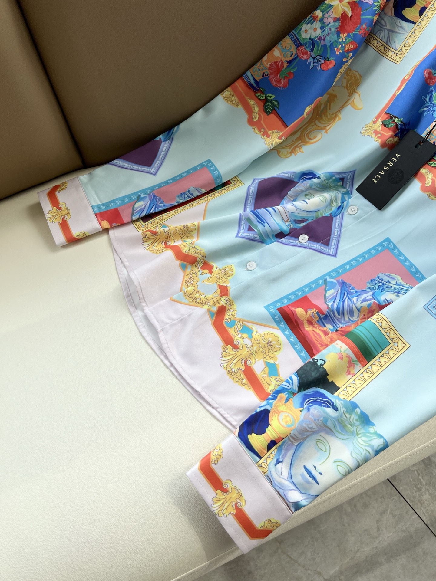 VERS*CE/范*哲  2026春夏新品原单长袖衬衣，VERS*CE/范*哲  贸易公司渠道 产品 值的推荐 ，全景印