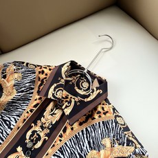 VERS*CE/范*哲 2026春夏新品原单长袖衬衣,VERS*CE/范*哲 贸易公司渠道 产品 值的推荐 ,全景印 VERS*CE/范*哲 2026春夏新品原单长袖衬衣,VERS*CE/范*哲 贸易公司渠道 产品 值的推荐 ,全景印