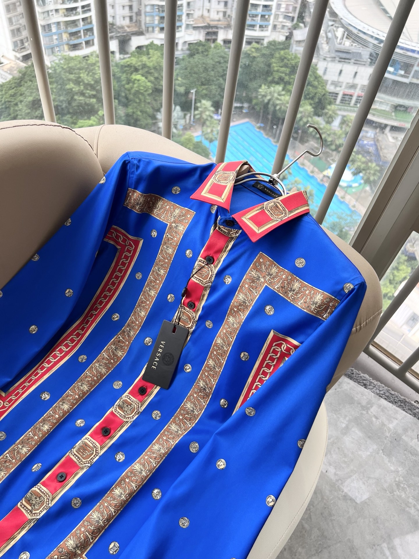 VERS*CE/范*哲  2026春夏新品原单长袖衬衣，VERS*CE/范*哲  贸易公司渠道 产品 值的推荐 ，全景印