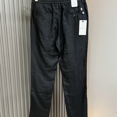 Moncl*r蒙*口2026春夏最新的贸易订单休闲裤!全品相!!腰身logo图案徽章设计!定制专属棉麻面料剪裁!上身舒适 Moncl*r蒙*口2026春夏最新的贸易订单休闲裤!全品相!!腰身logo图案徽章设计!定制专属棉麻面料剪裁!上身舒适