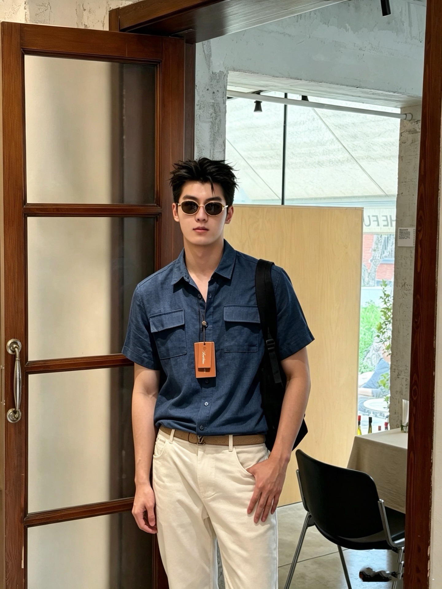 Loro Piana诺悠翩雅 2026春夏男士最新的贸易订单翻领衬衣，全品相！！采用logo刺绣图案设计！上身舒适透气，