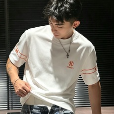 Her*mes爱*仕2026春夏新款男女同款👫短袖打底衫,全新升级百搭基础款,低调奢华,品格之选!甄选优质精选纯棉面料! Her*mes爱*仕2026春夏新款男女同款👫短袖打底衫,全新升级百搭基础款,低调奢华,品格之选!甄选优质精选纯棉面料!