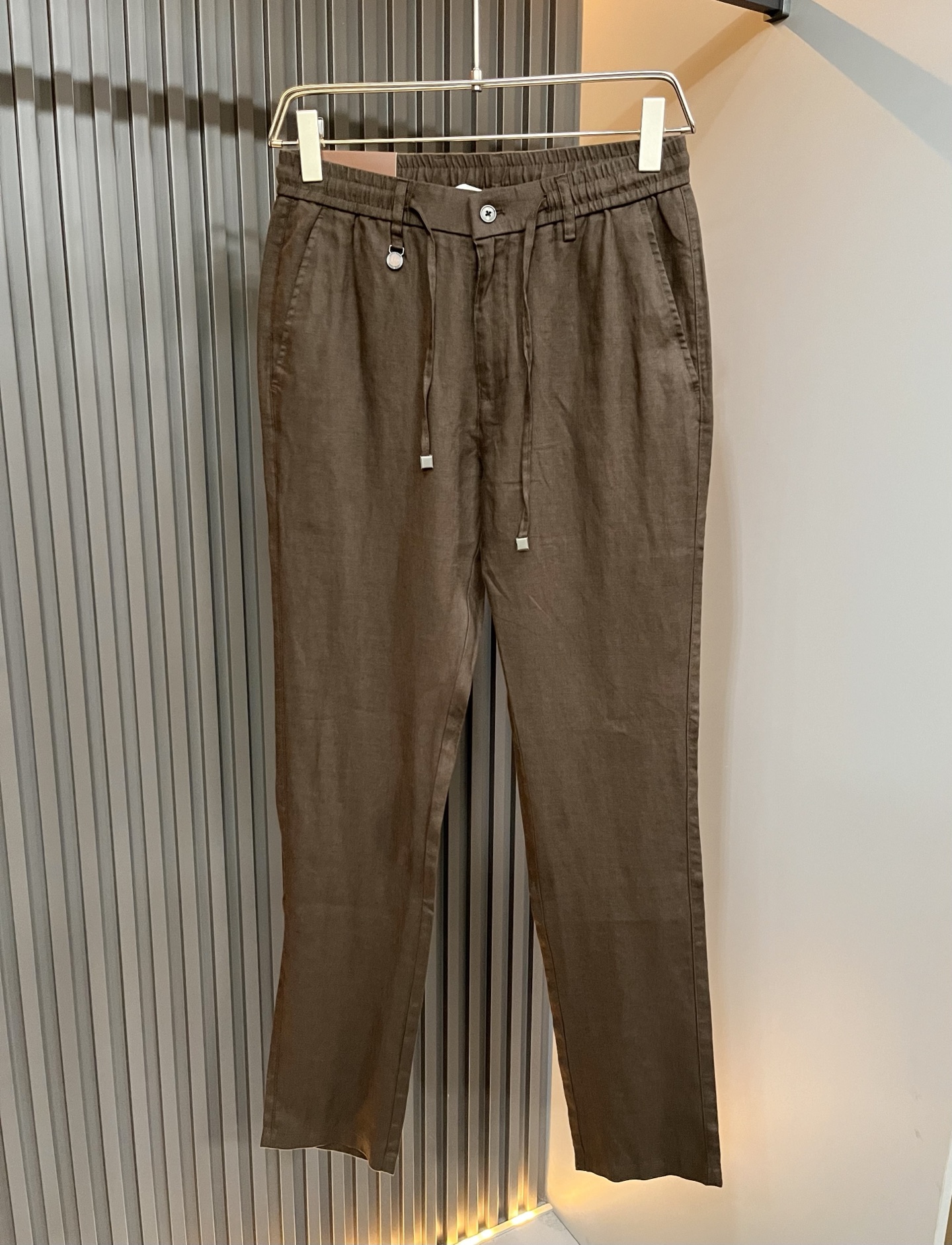 Loro Piana诺悠翩雅 2026春夏新品男士棉麻休闲裤，最新的贸易订单全品相！！网红款！上身舒适透气，不僵硬，整体