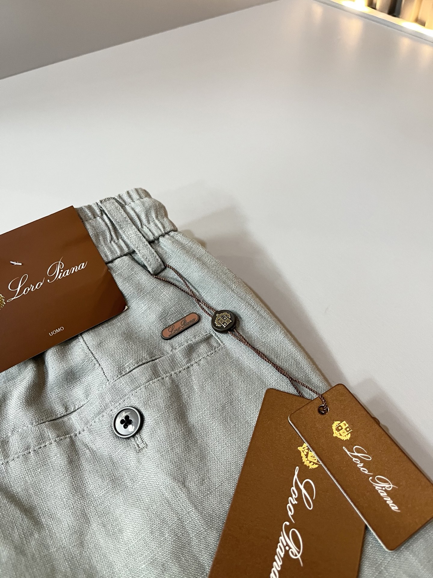 Loro Piana诺悠翩雅 2026春夏新品男士棉麻休闲裤，最新的贸易订单全品相！！网红款！上身舒适透气，不僵硬，整体