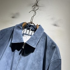 Loro Piana诺悠翩雅 2026秋冬新品男士休闲夹克外套,外贸公司订单!客供洗水皮材质,经典的专有织物之一! 质地 Loro Piana诺悠翩雅 2026秋冬新品男士休闲夹克外套,外贸公司订单!客供洗水皮材质,经典的专有织物之一! 质地