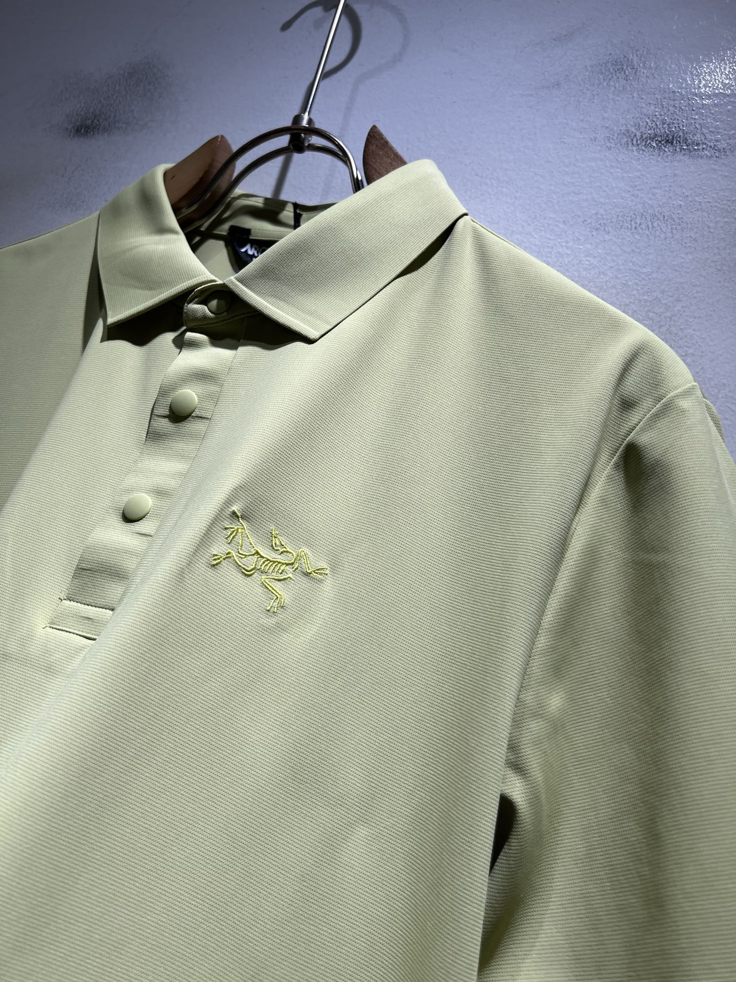 ARCTER*X始*祖鸟 2026春夏新款男士短袖Polo，户外品牌可能大家第一想到的就是加拿大鹅、始祖鸟。给人一种标签