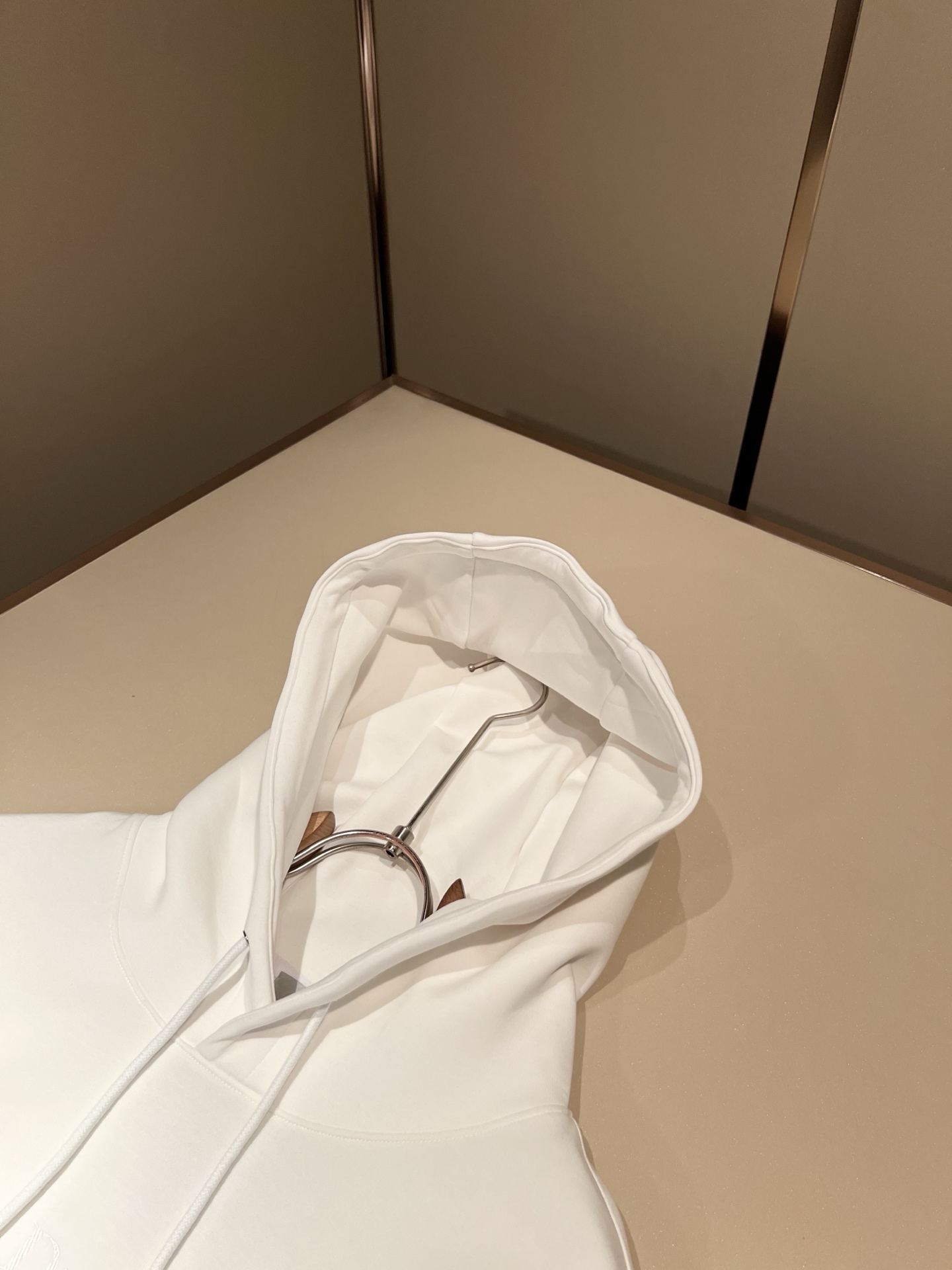 Dio*迪家 2026秋冬新款男女同款👫长袖卫衣，专柜同步发售！定制专属纯棉面料卫衣，定制原版工艺螺纹，采用字母logo