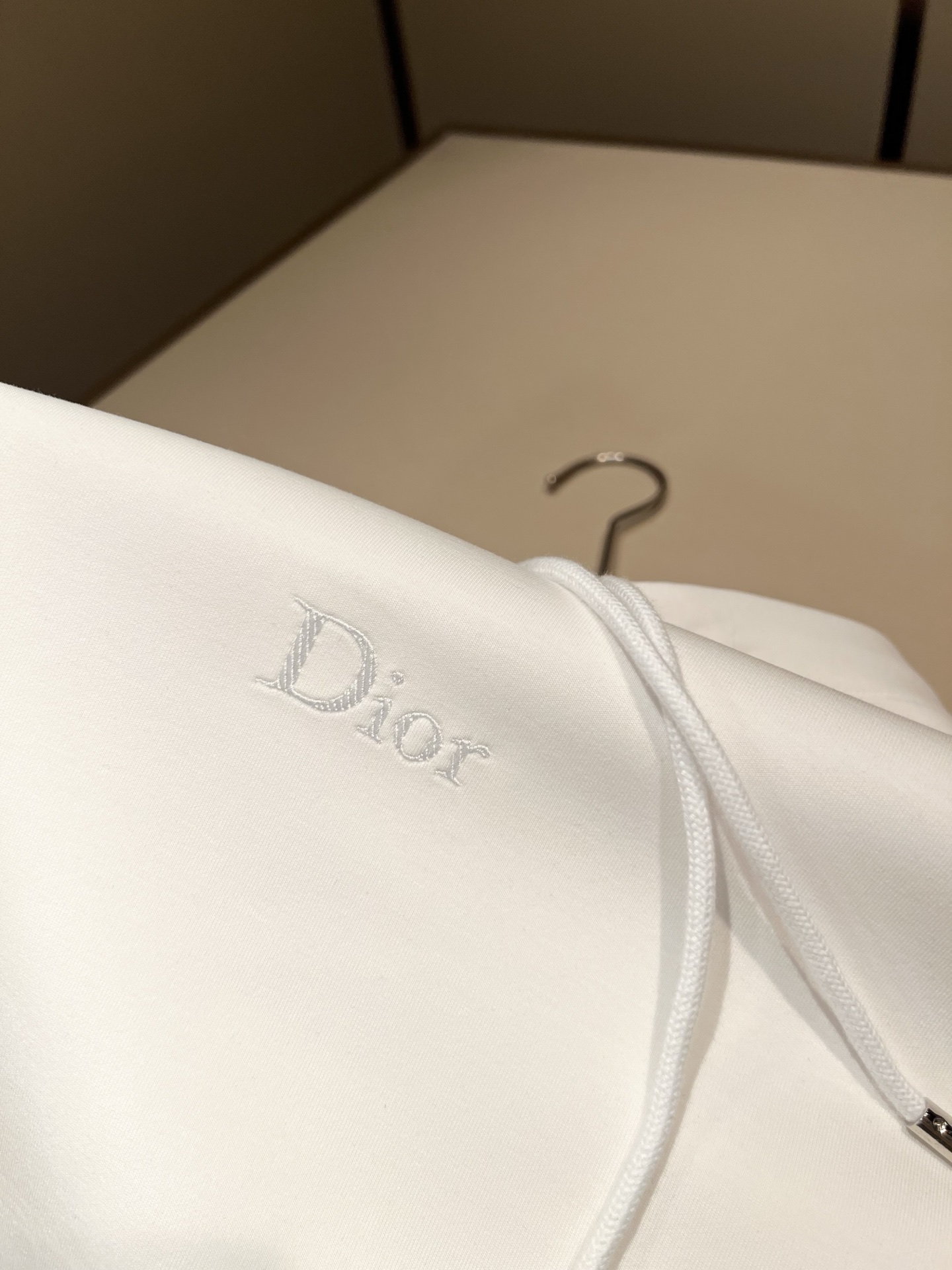 Dio*迪家 2026秋冬新款男女同款👫长袖卫衣，专柜同步发售！定制专属纯棉面料卫衣，定制原版工艺螺纹，采用字母logo