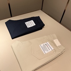 kiton 2026春夏新款男士休闲裤,男士经典时尚百搭休闲西裤!贸易公司渠道稀出,领先官网发售!衣橱里不可或缺的百搭臻 kiton 2026春夏新款男士休闲裤,男士经典时尚百搭休闲西裤!贸易公司渠道稀出,领先官网发售!衣橱里不可或缺的百搭臻