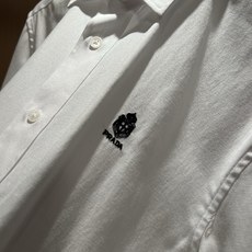 PRAD*A普*达2026秋季新款休闲男士衬衣,最新时尚休闲logo刺绣修饰!贸易公司渠道稀出,同步官网发售,最为期待的 PRAD*A普*达2026秋季新款休闲男士衬衣,最新时尚休闲logo刺绣修饰!贸易公司渠道稀出,同步官网发售,最为期待的