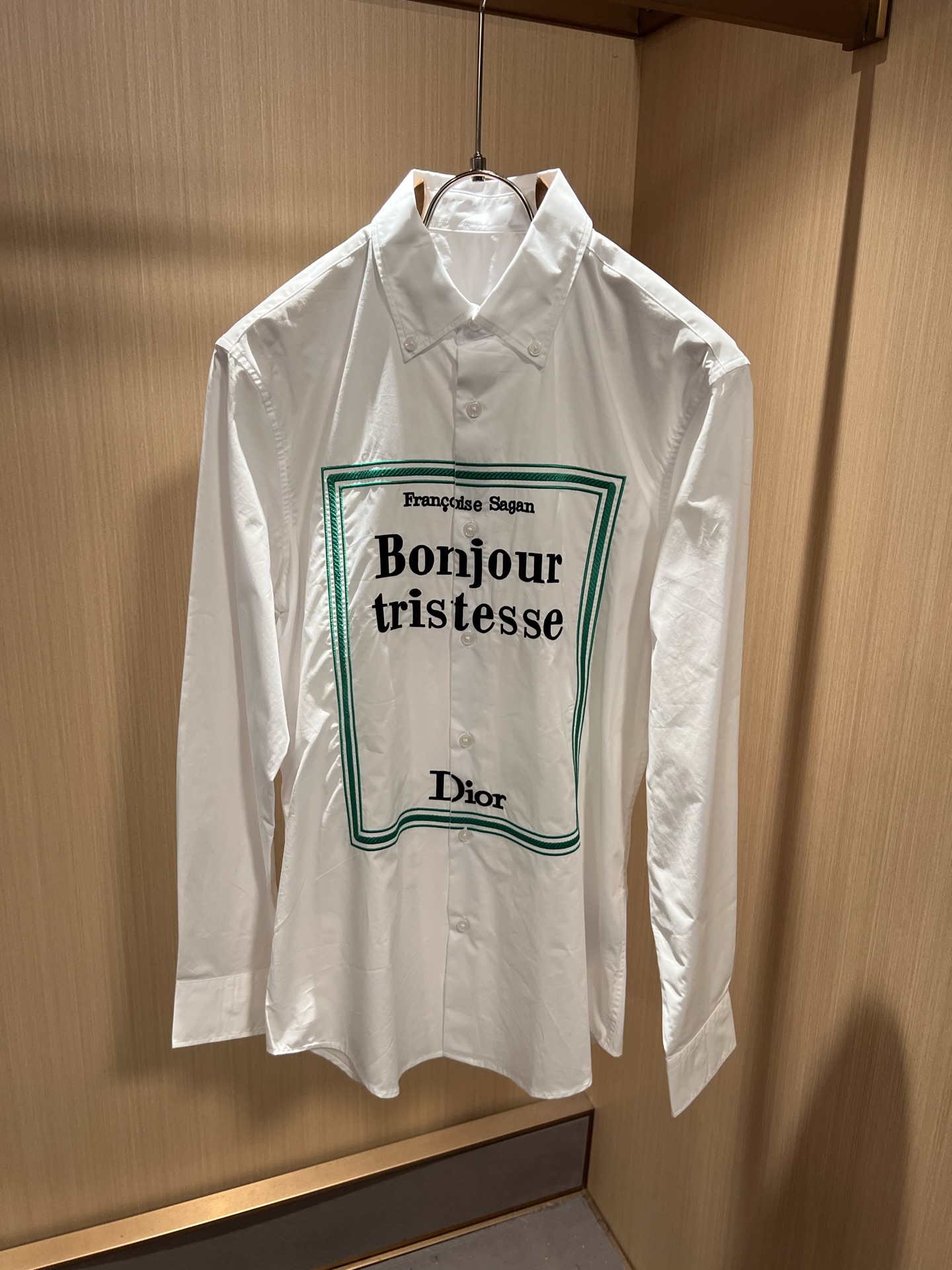 Dior 迪奥2026秋冬新款男女同款👫衬衣，品牌最新设计元素！既不单调也不复杂,恰到好处的展现品味！客供定制进口府绸棉