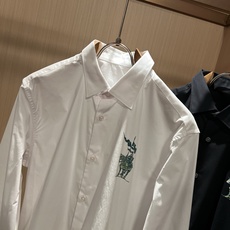 Bur*erry 巴*莉 2026秋季新款男士衬衣,品牌最新设计元素!既不单调也不复杂,恰到好处的展现品味!客供定制原版 Bur*erry 巴*莉 2026秋季新款男士衬衣,品牌最新设计元素!既不单调也不复杂,恰到好处的展现品味!客供定制原版