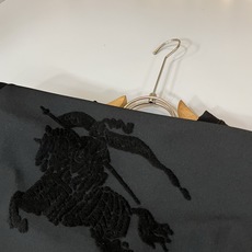 Bur*erry 巴*莉 2026秋冬新款男士长袖打底,品牌最新设计元素!既不单调也不复杂,恰到好处的展现品味!客供顶级 Bur*erry 巴*莉 2026秋冬新款男士长袖打底,品牌最新设计元素!既不单调也不复杂,恰到好处的展现品味!客供顶级
