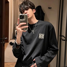 LOE*WE罗*威 2026秋冬男女同款👫长袖打底衫,意大利原厂订单渠道,极具个性高级风,标志logo图案刺绣工艺设计! LOE*WE罗*威 2026秋冬男女同款👫长袖打底衫,意大利原厂订单渠道,极具个性高级风,标志logo图案刺绣工艺设计!