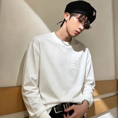 LOE*WE罗*威 2026秋冬男士打底衫,意大利原厂订单渠道,极具个性高级风,标志logo图案植绒工艺设计!最新时尚潮 LOE*WE罗*威 2026秋冬男士打底衫,意大利原厂订单渠道,极具个性高级风,标志logo图案植绒工艺设计!最新时尚潮