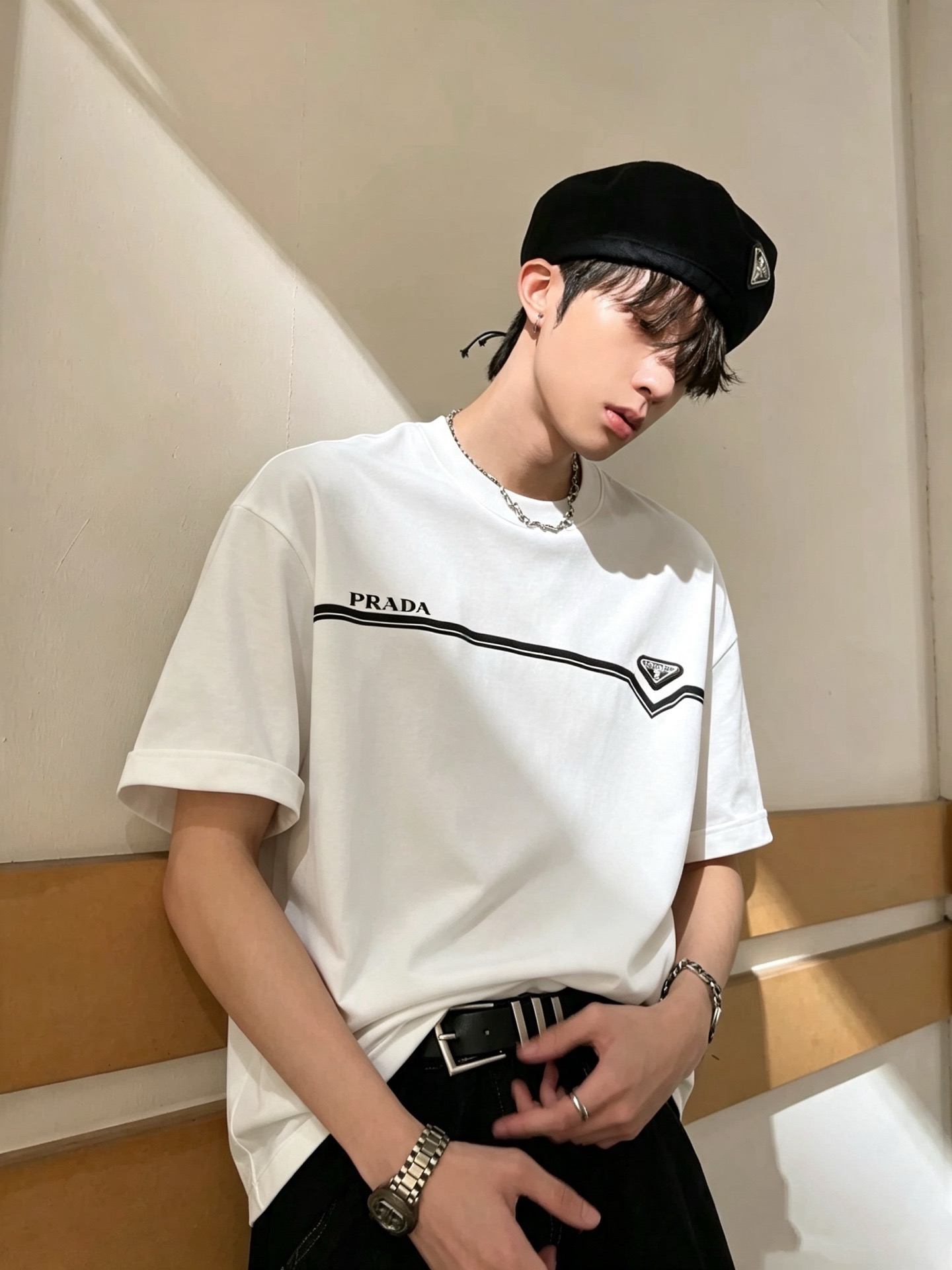 PRAD*A普*达2026秋冬新款男女同款👫短袖打底衫,最新款全网独家首上!!~既经典有时尚百搭,谁不爱啊,将经典再次展 PRAD*A普*达2026秋冬新款男女同款👫短袖打底衫,最新款全网独家首上!!~既经典有时尚百搭,谁不爱啊,将经典再次展