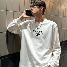 PRAD*A普*达2026秋冬新款男士长袖打底衫,最新款全网独家首上!!~既经典有时尚百搭,谁不爱啊,将经典再次展现,非 PRAD*A普*达2026秋冬新款男士长袖打底衫,最新款全网独家首上!!~既经典有时尚百搭,谁不爱啊,将经典再次展现,非