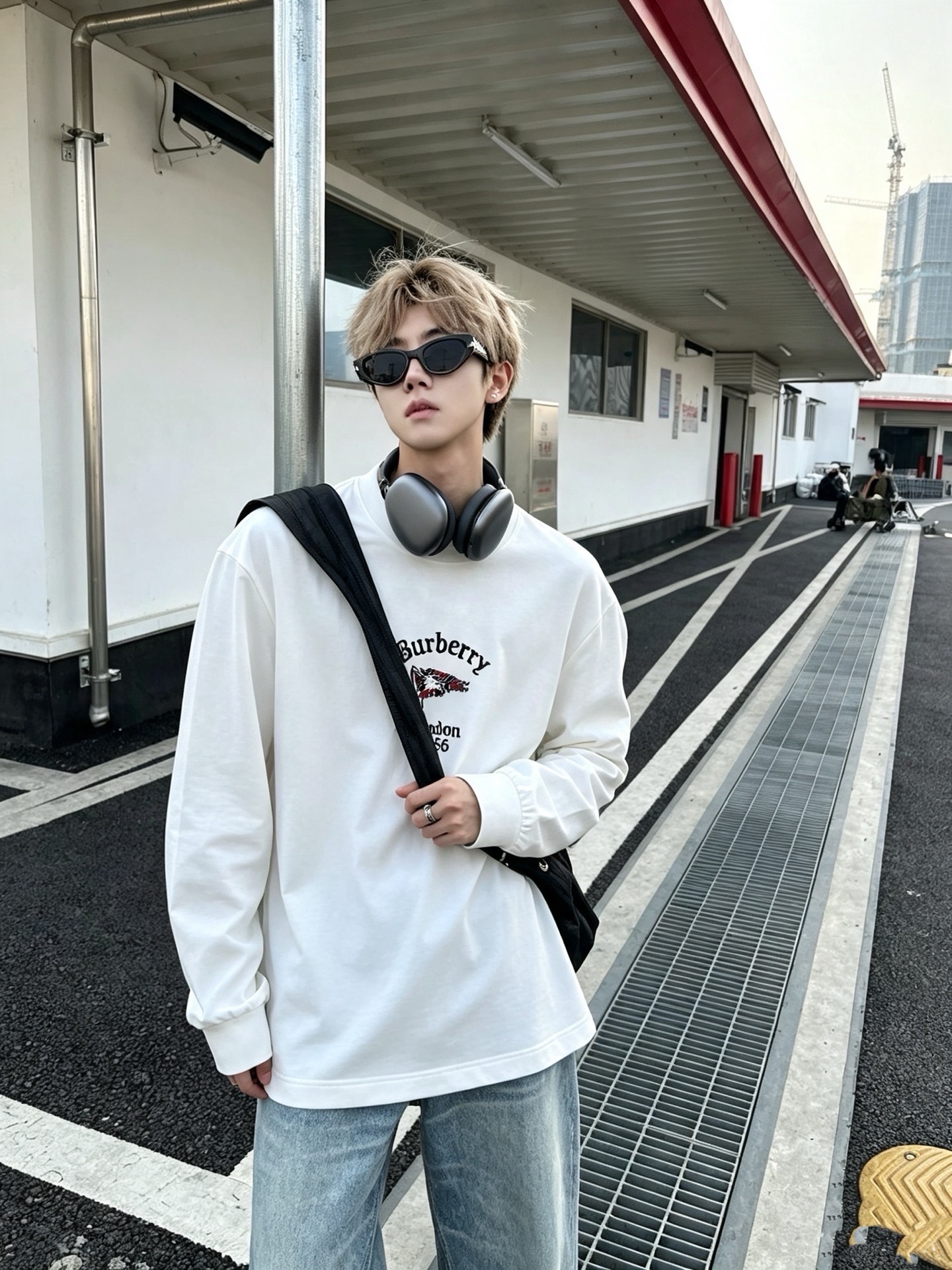 Bur*erry 巴*莉 2026秋冬新款男士长袖打底,品牌最新设计元素!既不单调也不复杂,恰到好处的展现品味!客供顶级 Bur*erry 巴*莉 2026秋冬新款男士长袖打底,品牌最新设计元素!既不单调也不复杂,恰到好处的展现品味!客供顶级