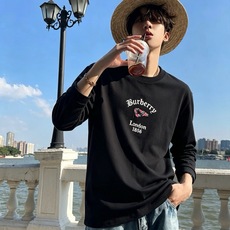 Bur*erry 巴*莉 2026秋冬新款男士长袖打底,品牌最新设计元素!既不单调也不复杂,恰到好处的展现品味!客供顶级 Bur*erry 巴*莉 2026秋冬新款男士长袖打底,品牌最新设计元素!既不单调也不复杂,恰到好处的展现品味!客供顶级