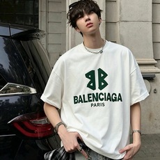 BALENCI*GA巴黎*家 2026春夏新款男女同款👫短袖T恤!走秀图案印花时尚休闲短袖T恤衫!设计logo压胶设计! BALENCI*GA巴黎*家 2026春夏新款男女同款👫短袖T恤!走秀图案印花时尚休闲短袖T恤衫!设计logo压胶设计!