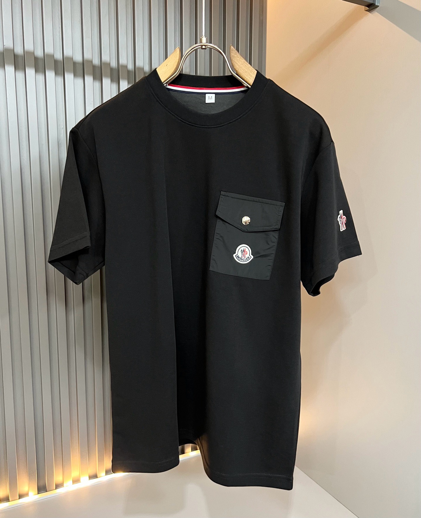 Moncler蒙家 2026春夏最新男女同款👫贸易订单休闲套装，全品相！！网红款！采用logo图案徽章设计！上身舒适透气