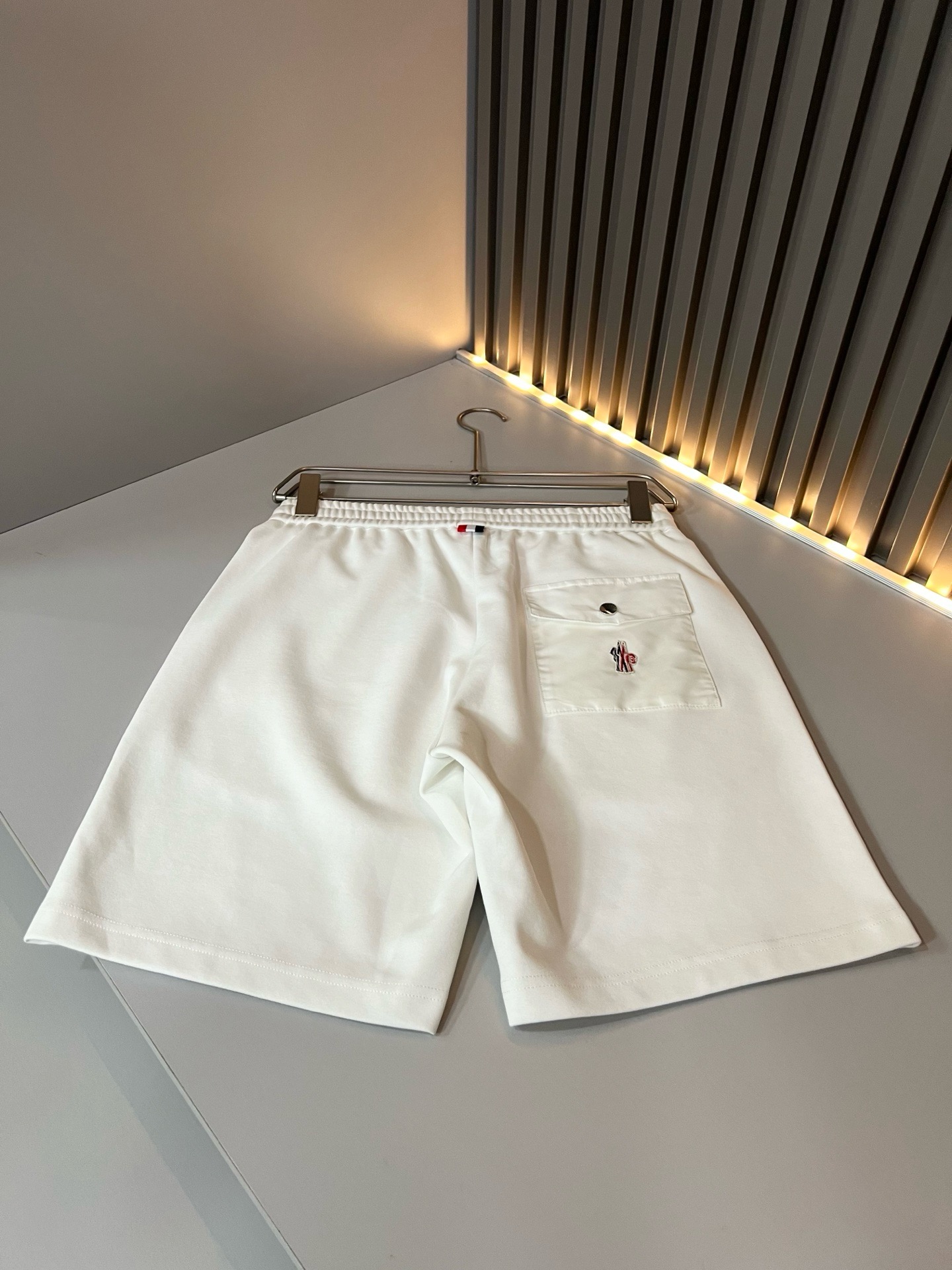 Moncler蒙家 2026春夏最新男女同款👫贸易订单休闲套装，全品相！！网红款！采用logo图案徽章设计！上身舒适透气