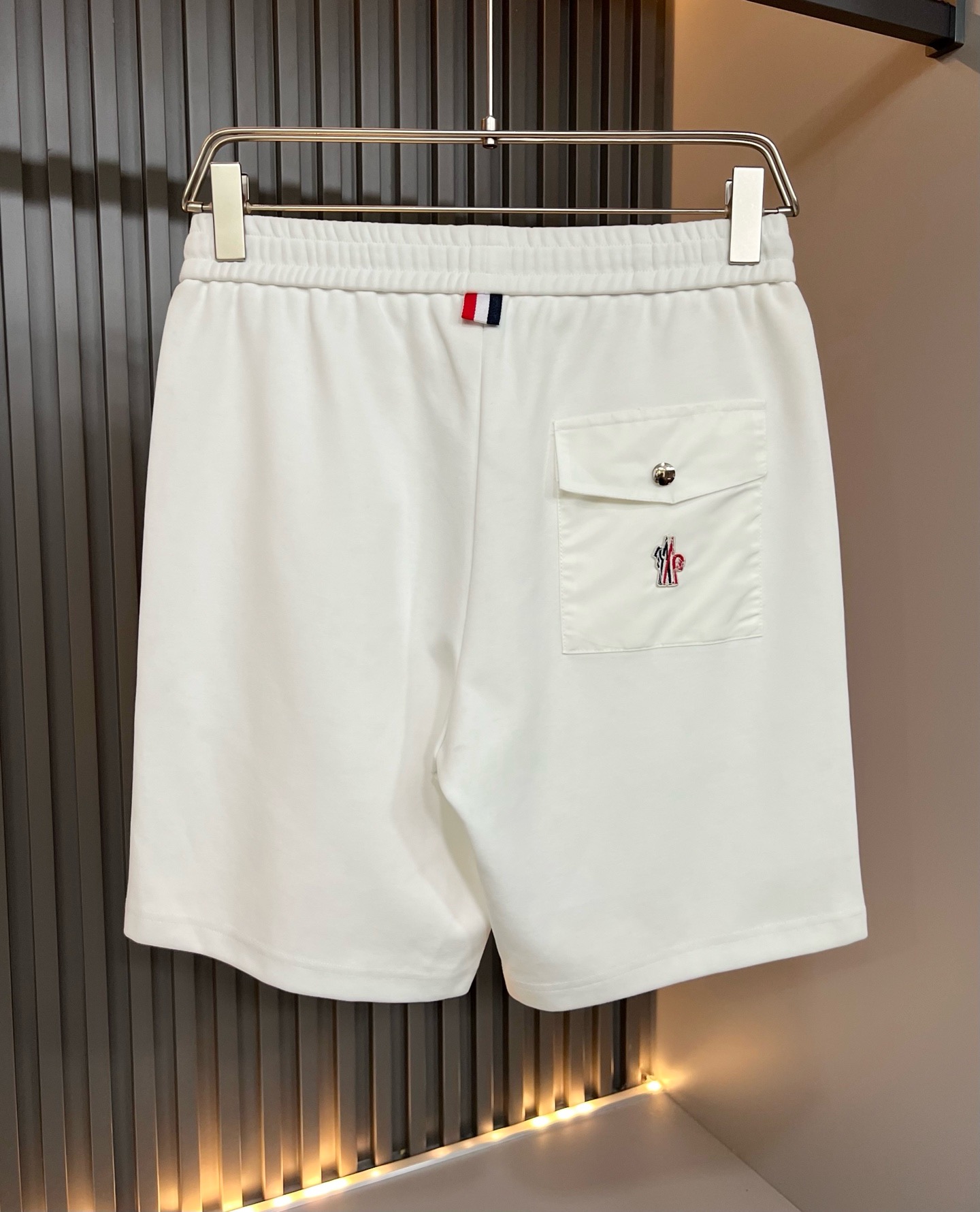 Moncler蒙家 2026春夏最新男女同款👫贸易订单休闲套装，全品相！！网红款！采用logo图案徽章设计！上身舒适透气